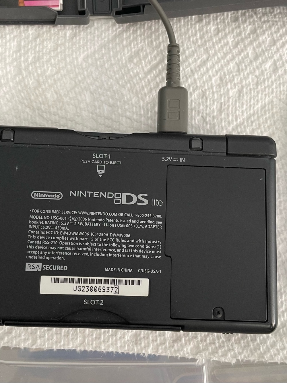 Nintendo DS System - Picture 3 of 11